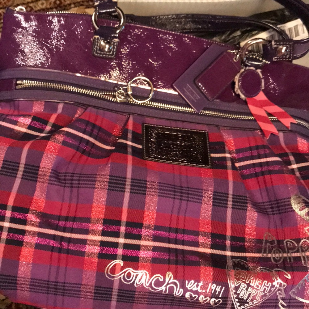 Large almost new Coach handbag.